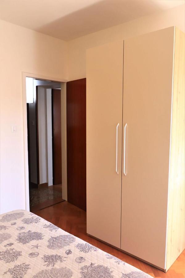 Family Rooms Moela Umag Exterior foto